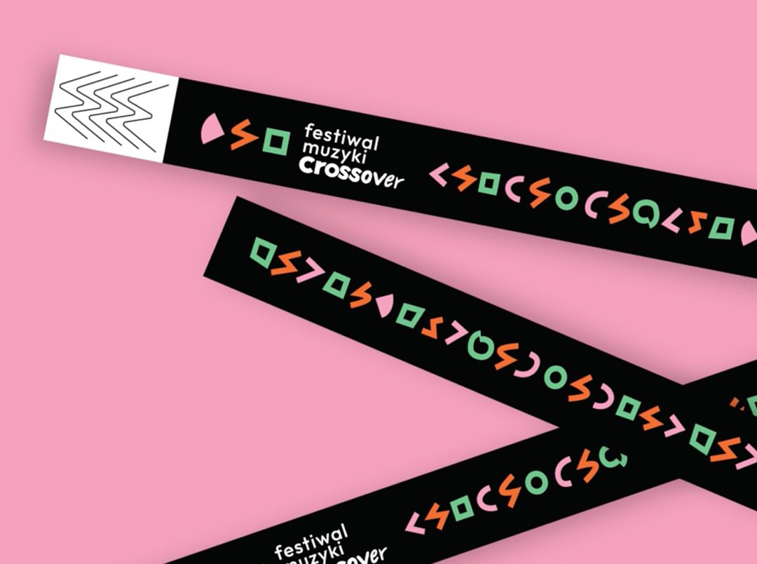 3 opaski festiwalowe na różowym tle